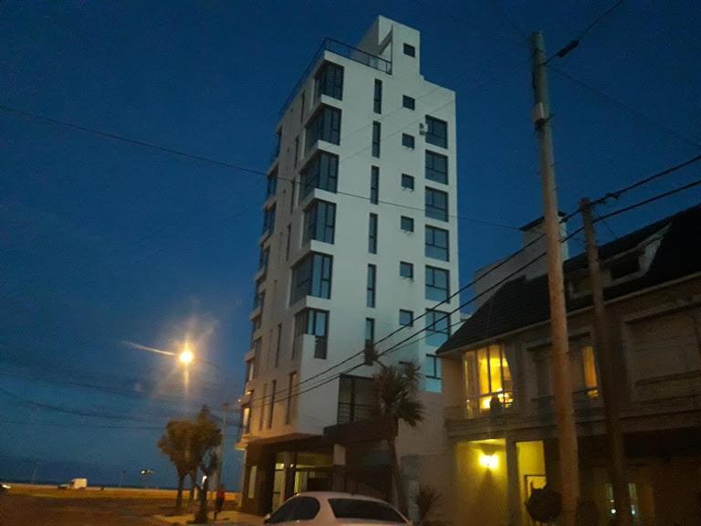 Frente al mar charlone Mar del Plata Exterior foto