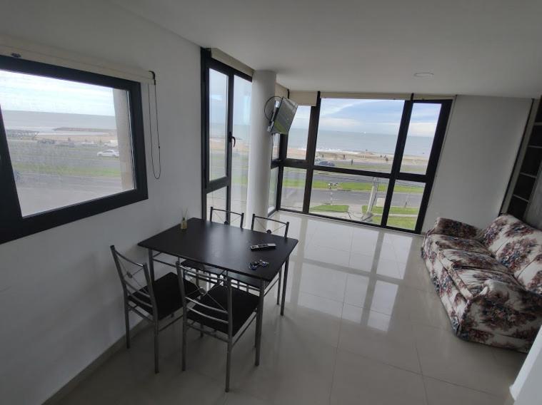 Frente al mar charlone Mar del Plata Exterior foto